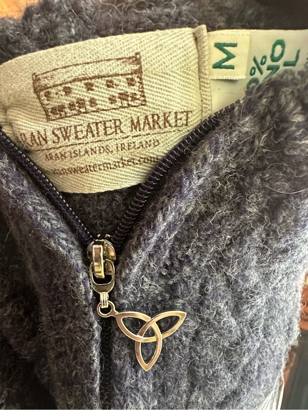 Aran Sweater Market Irish 100% Merino wool hooded sweater Kids Medium